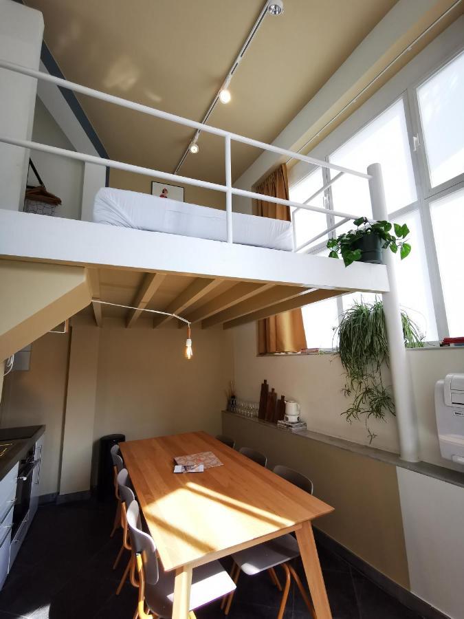 Shway - The Red With Pearls Apartment Antwerp Exterior photo